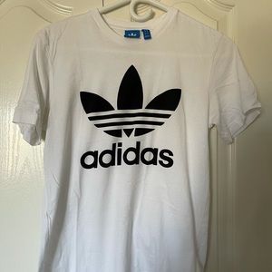 Adidas tshirt